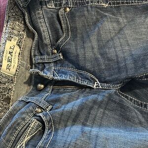 Stylish Blue Denim Jeans with Embroidered Pockets